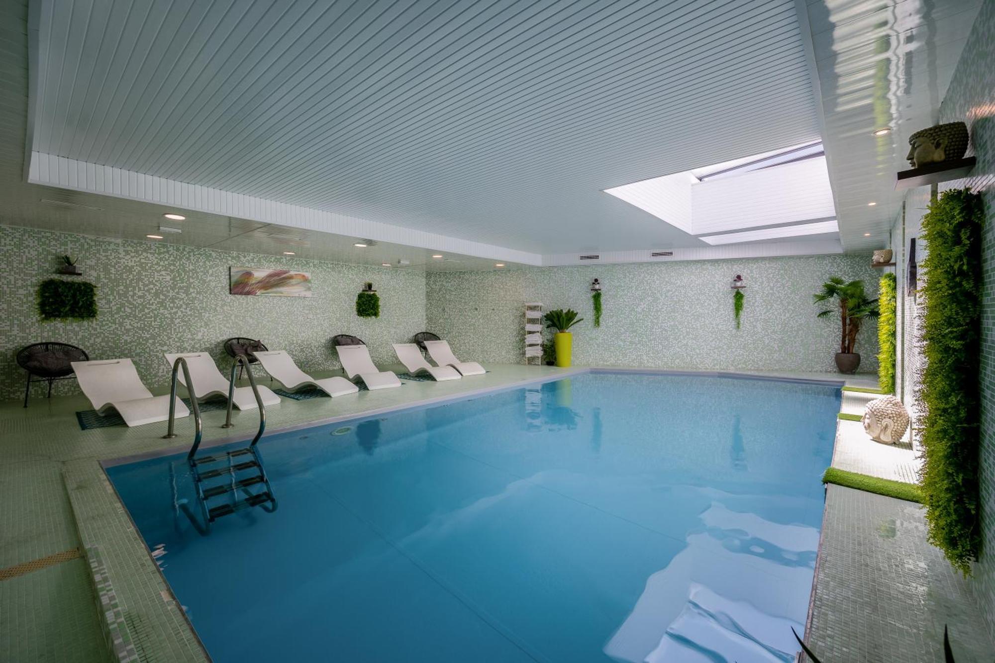 Hotel Et Spa Du Chateau Lagord Zewnętrze zdjęcie