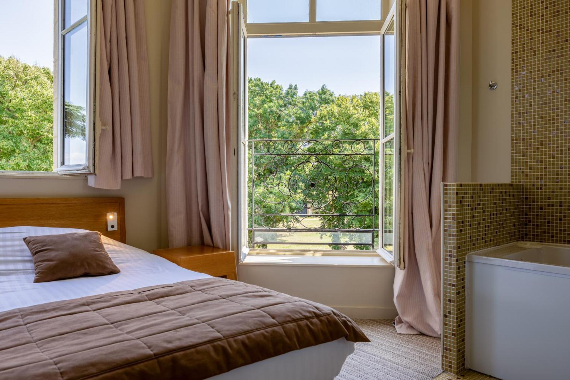 Hotel Et Spa Du Chateau Lagord Pokój zdjęcie